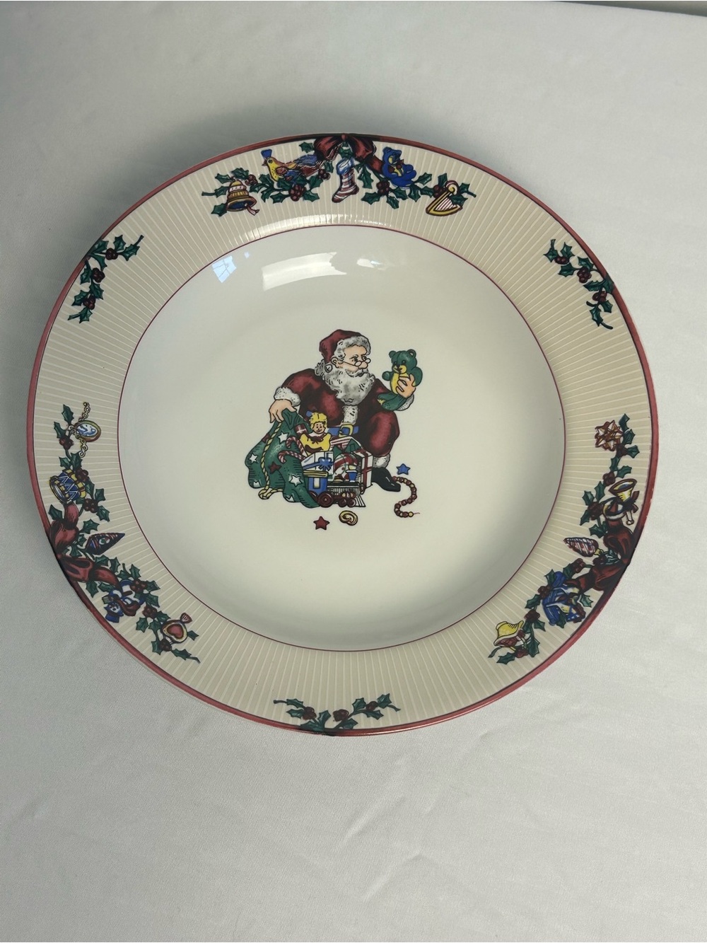 Fitz and Floyd White Ceramic Holiday Dinner Plate with Red and Green Accents